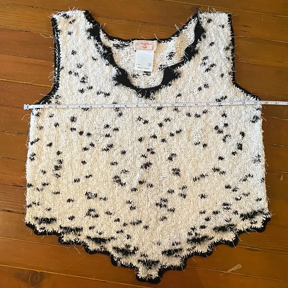 Handmade Knit Sleeveless Shirt - Picture 3 of 5